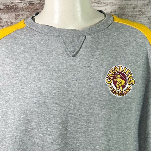 Men’s Mitchell & Ness Hardwood Classics Cleveland Cavaliers sweatshirt size 3XLB - Picture 3 of 9